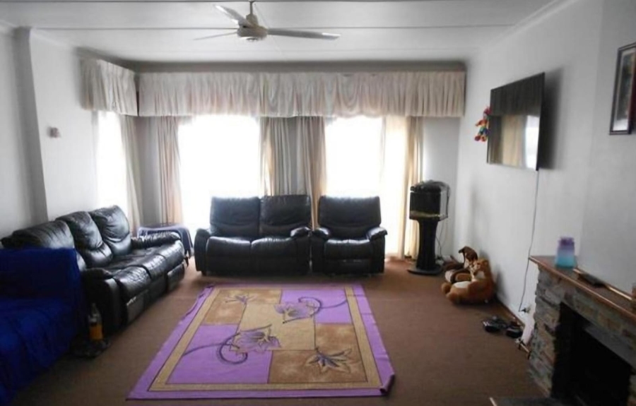 4 Bedroom Property for Sale in Cambridge Eastern Cape